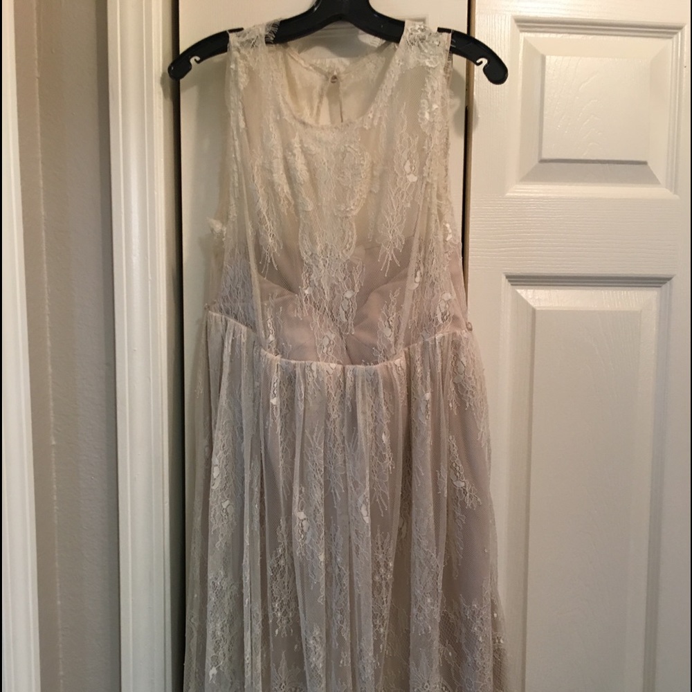 Size 12 hitertho lacy cream dress EUC